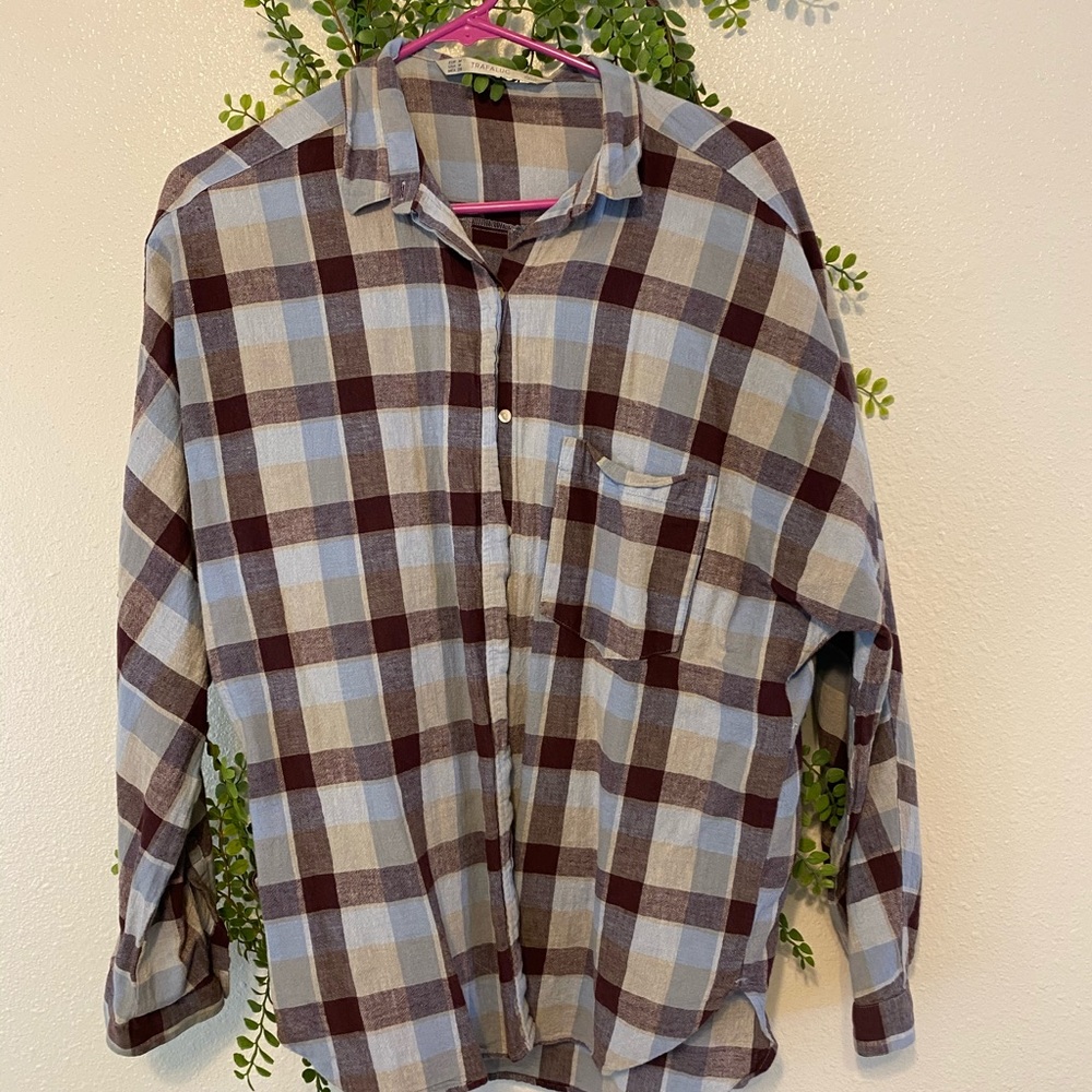 {SOLD} Zara Plaid Boyfriend button down
